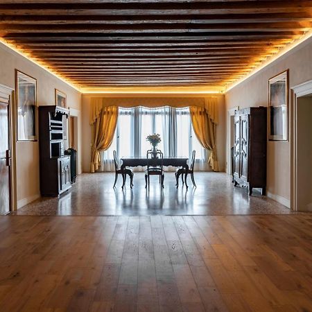 Palazzo Titti Rialto Suites ヴェネツィア エクステリア 写真
