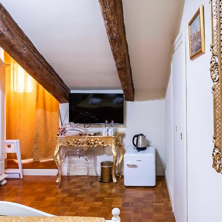 Palazzo Titti Rialto Suites ヴェネツィア エクステリア 写真