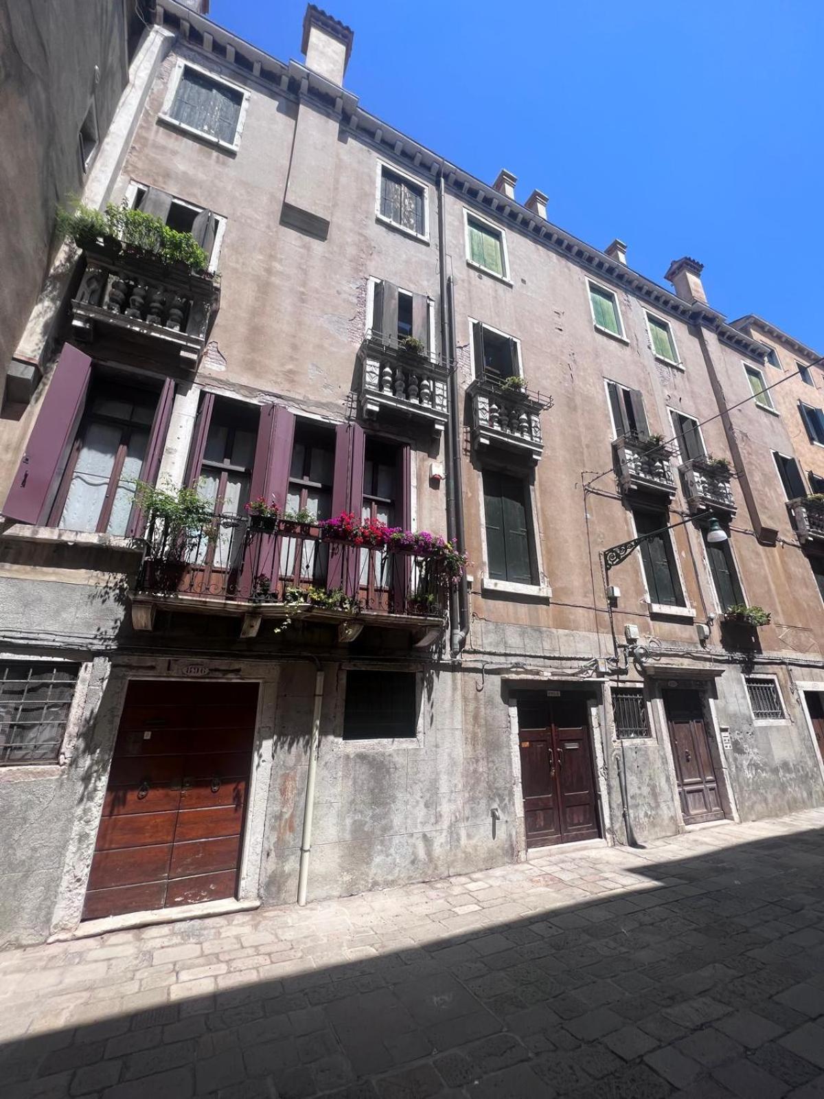 Palazzo Titti Rialto Suites ヴェネツィア エクステリア 写真
