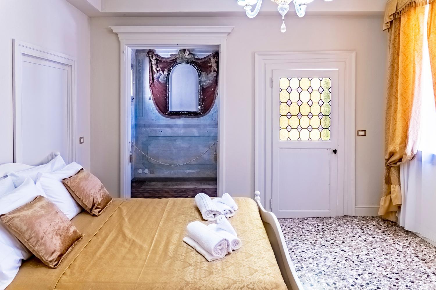 Palazzo Titti Rialto Suites ヴェネツィア エクステリア 写真