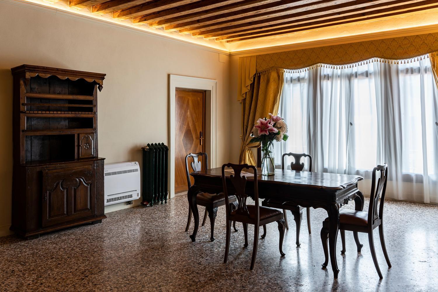 Palazzo Titti Rialto Suites ヴェネツィア エクステリア 写真