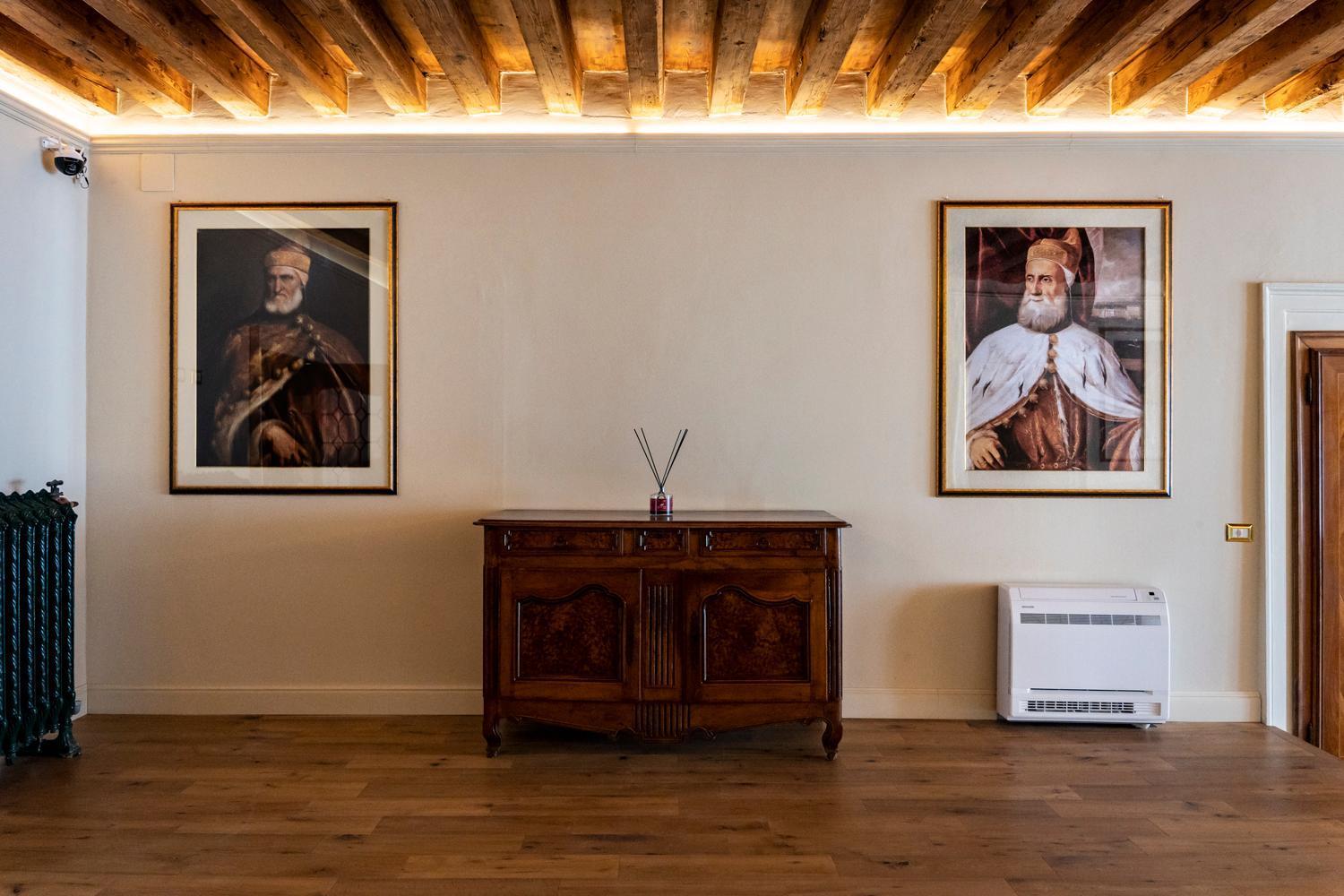 Palazzo Titti Rialto Suites ヴェネツィア エクステリア 写真