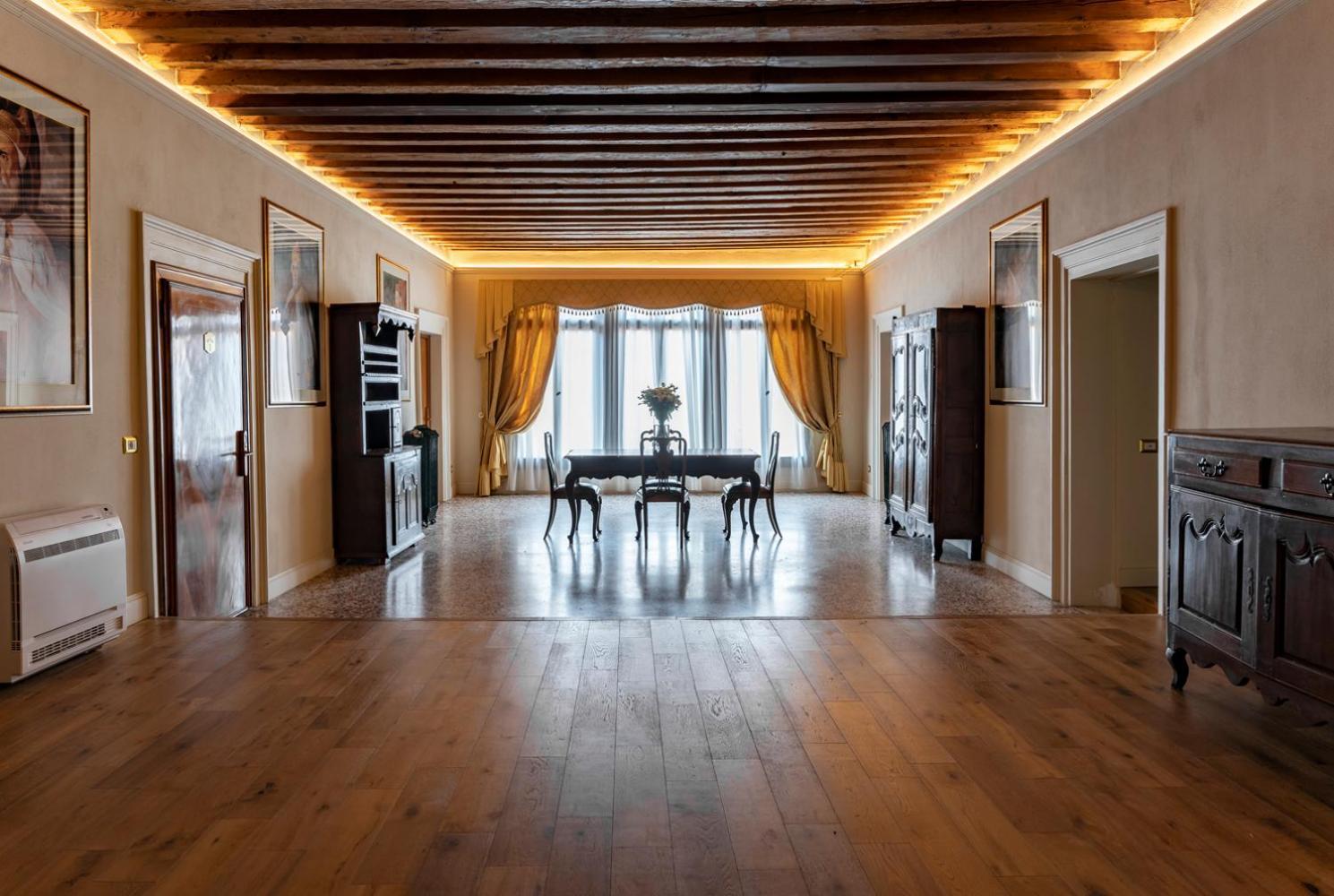 Palazzo Titti Rialto Suites ヴェネツィア エクステリア 写真