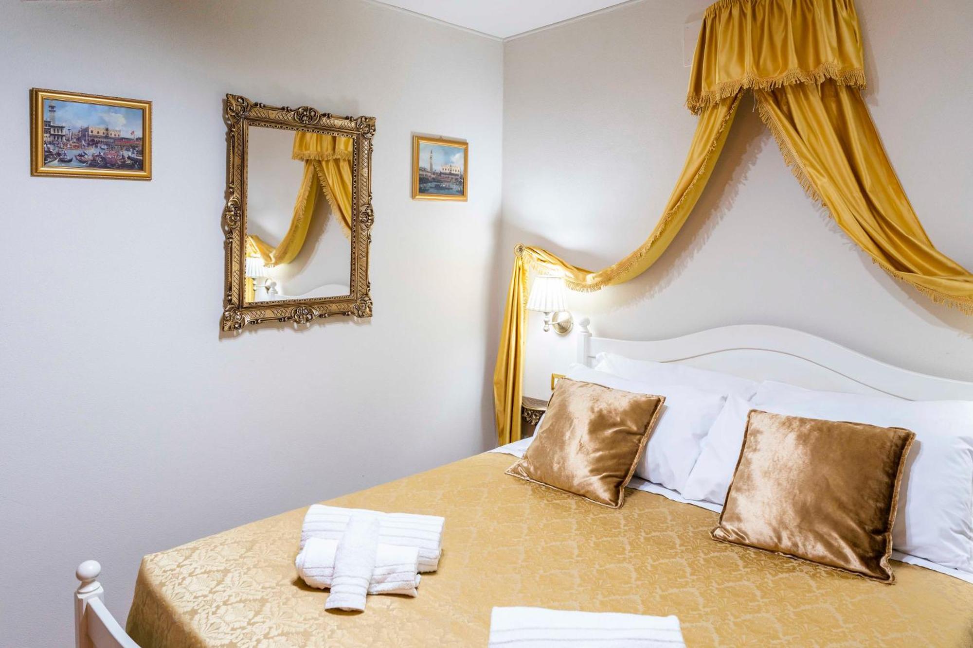Palazzo Titti Rialto Suites ヴェネツィア エクステリア 写真
