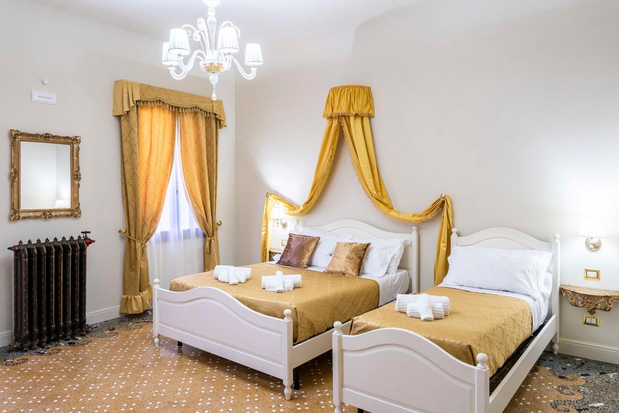 Palazzo Titti Rialto Suites ヴェネツィア エクステリア 写真