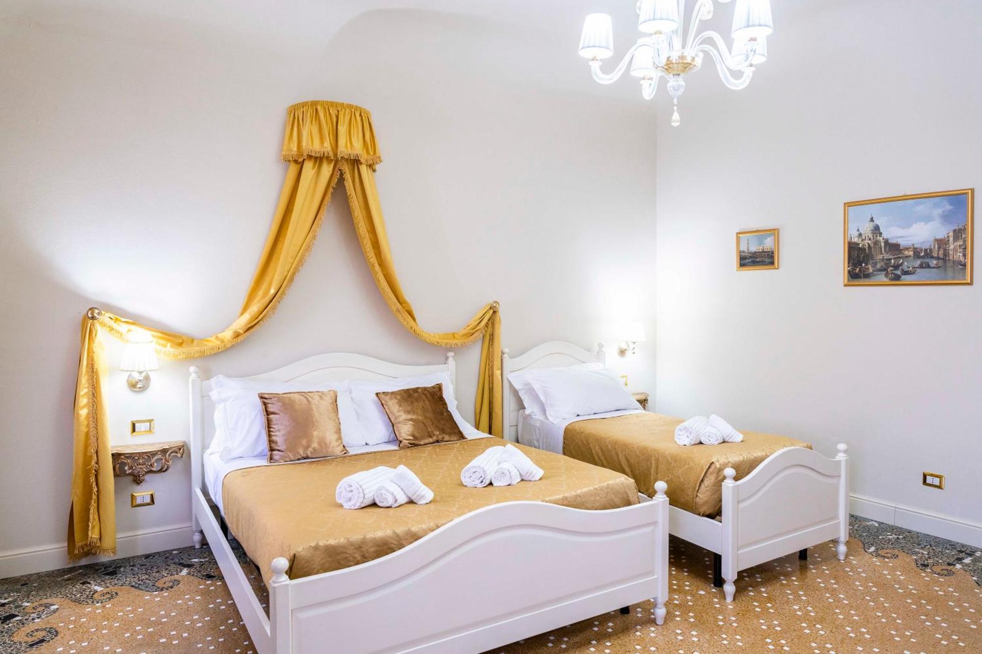 Palazzo Titti Rialto Suites ヴェネツィア エクステリア 写真